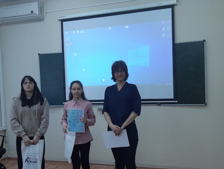 В Ульяновском государственном техническом университете подведены итоги регионального конкурса «Детская Юношеская Научная Академия».